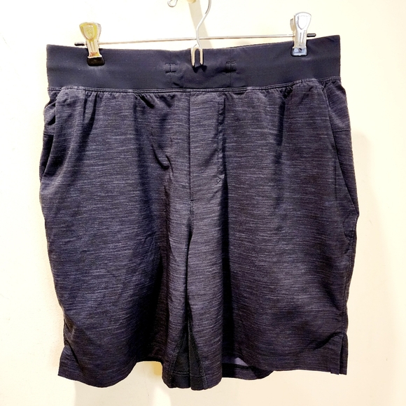 Lululemon Men's Dark Gray Athletic Drawnstring Shorts size M - Picture 1 of 13